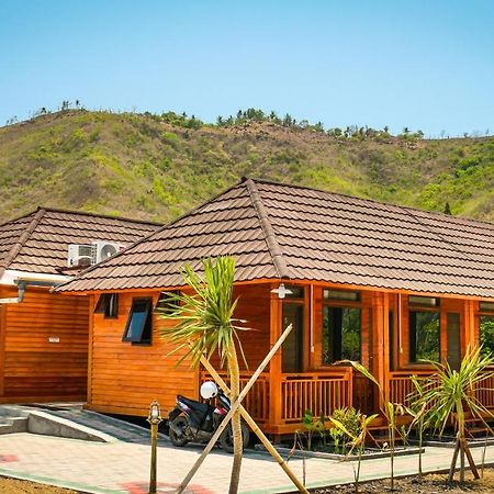 Kuta  Mandalika Queen Hostel מראה חיצוני תמונה